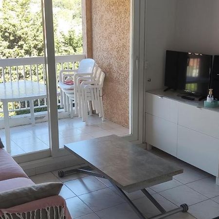 Appartement T2 Climatise Dans Residence Calme Кавалер-сюр-Мер Экстерьер фото